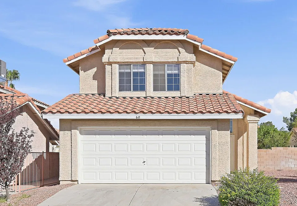 60 Fantasia Ln