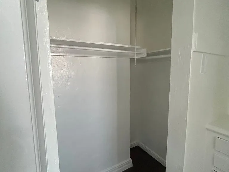 Val D' Kingsley LLC — Photo 72