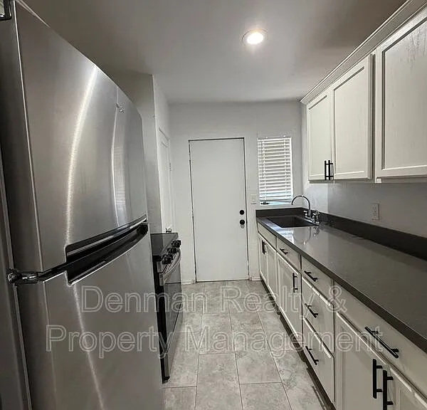 4306 N 12th St #6 — Photo 6
