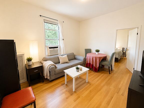 2nd image of 83 Hall St APT 3R