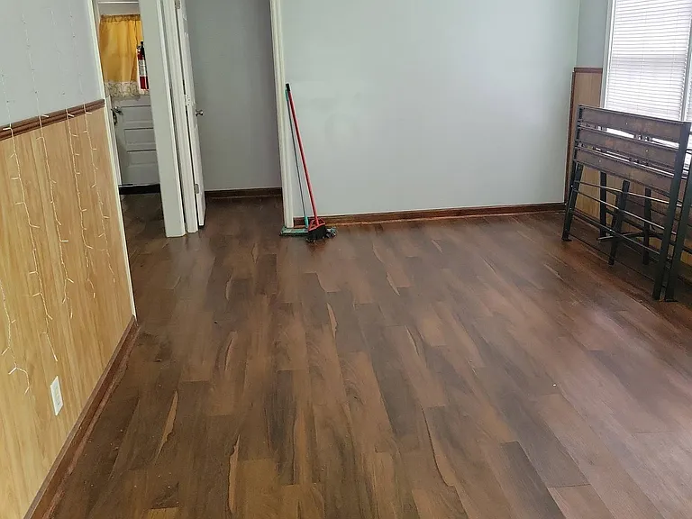 1518 Greenbay Dr — Photo 5
