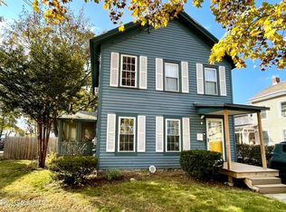 26 Smith St, Glens Falls, NY 12801