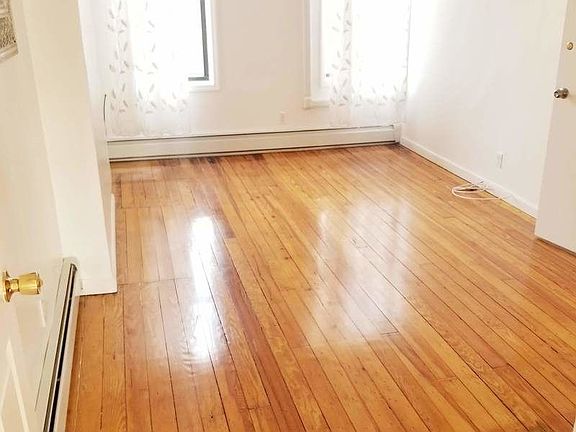 3rd image of 53 6th Ave #2A
