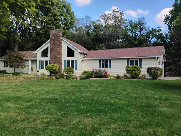 11846 Michigan Rd, Plymouth, IN 46563