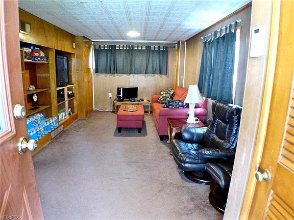 5th image of 815 Althea Ave