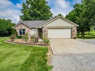 7725 E 150 N, Churubusco, IN 46723
