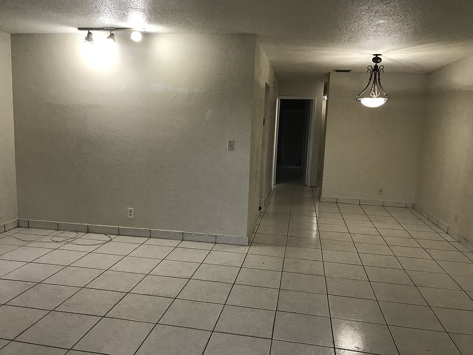 1st image of 1535 NW 8th Ave