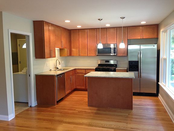 5th image of 23314 N Birchwood Ln