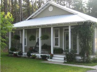 155 Happy Hollow Rd, Freeport, FL 32439