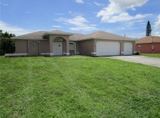 2208 NE 1st Ter, Cape Coral, FL 33909