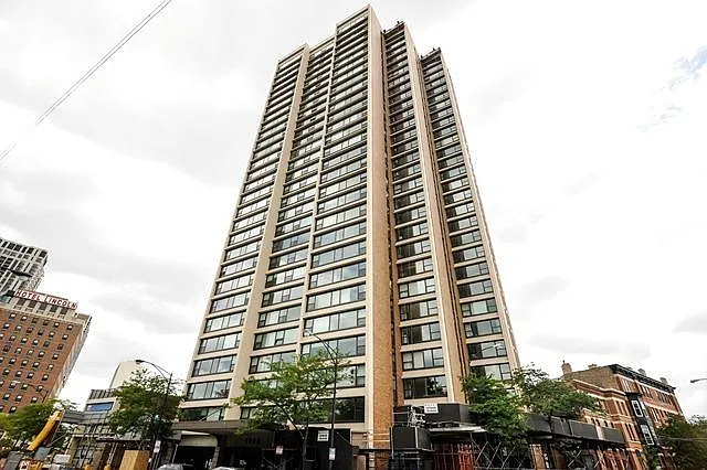 1850 N Clark St #2207 — Photo 3
