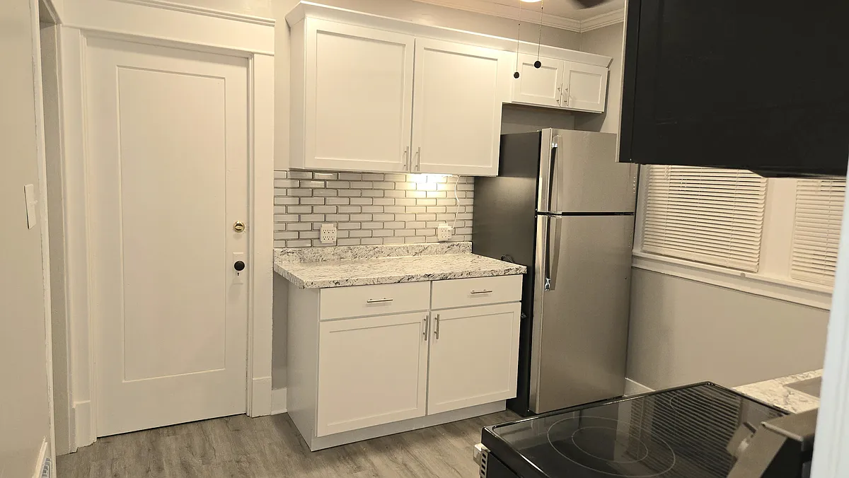 Kitchen - 414 Taunton Pl #1