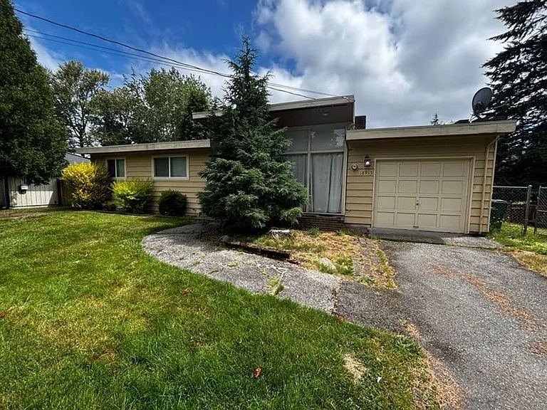 18915 51st Pl W — Photo 2
