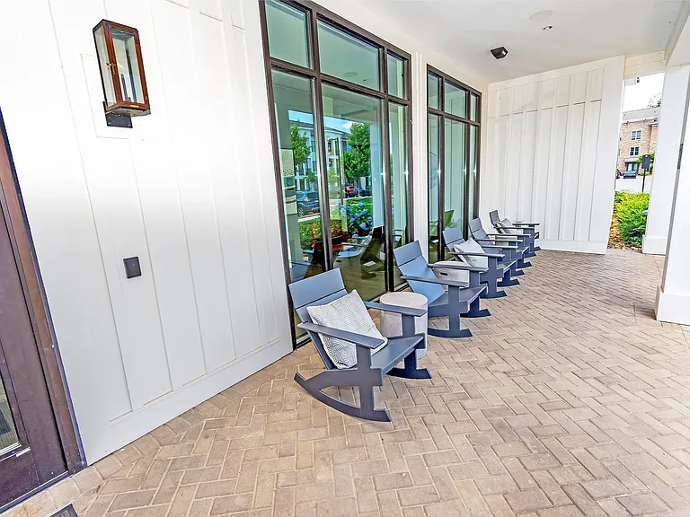 Pointe at Research Park Apartments — Photo 46