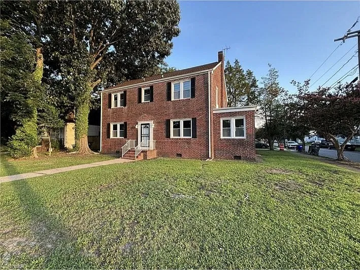 3 bed, 2.5 bath, 2595 sqft, $3,200 — Photo 2