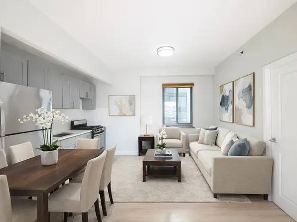 2205 3rd Ave, New York, NY