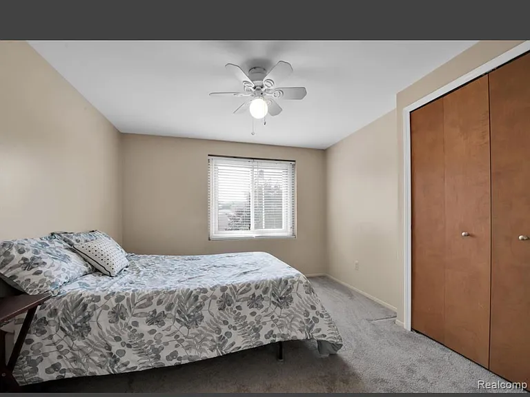 4959 Kingswood Dr — Photo 15