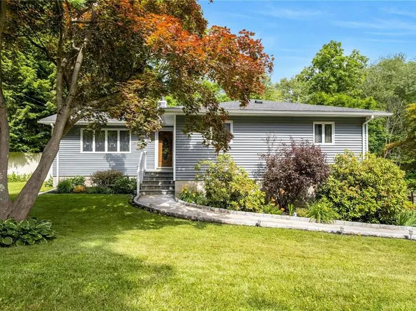 28 Mahopac Road, Carmel, NY 10512