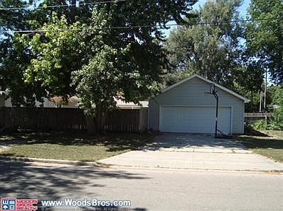 2nd image of 3001 N 43rd St