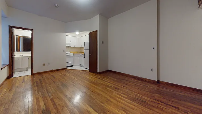 Rented by LandSeair Real Estate Group | media 11