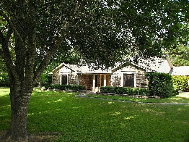 1st image of 23114 Park Ln