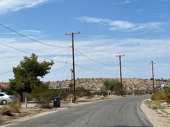 5th image of 6652 Lupine Dr