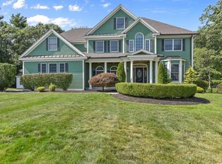 23 Ogden Ln, Middleton, MA 01949