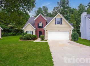 360 Valley View Dr, Fairburn, GA 30213