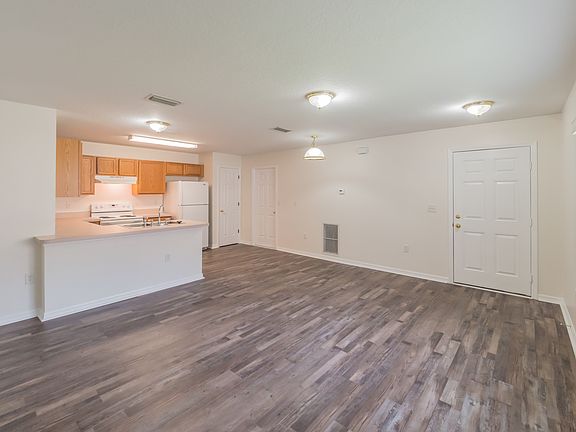 4th image of 507 Paulling Dr #1