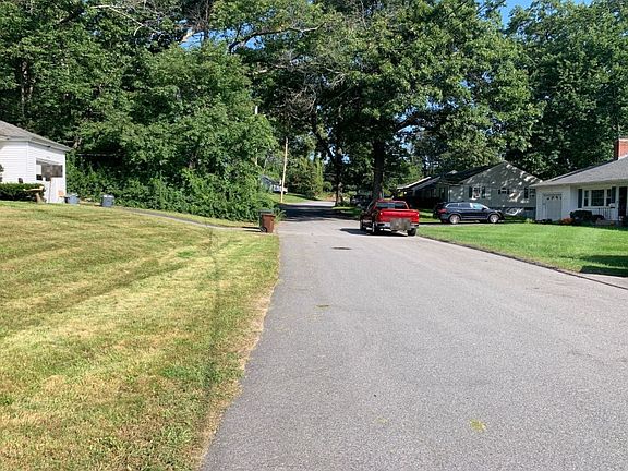 5th image of 16 Linda Ave