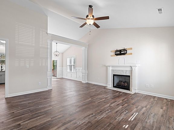 3rd image of 53 Orange Sunset Ln