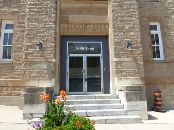 70 Mill St #1, Halton Hills, ON L7G 2C9