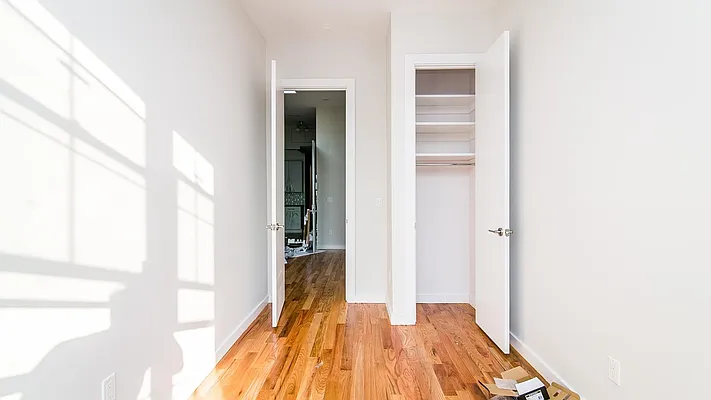 Rented by Nooklyn NYC LLC | media 19