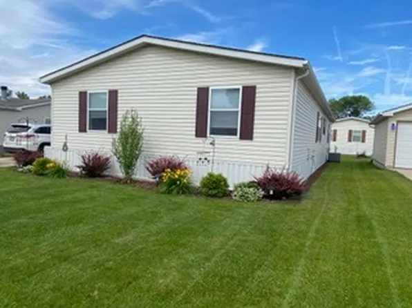 34 Petunia Cir, Matteson, IL 60443