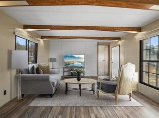 15 Washington Park, Carver, MA 02330
