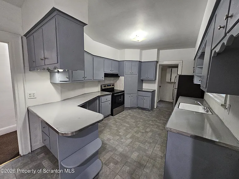 805 Monroe Ave #3 — Photo 1