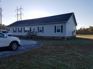120 Young Rd, Coinjock, NC 27923