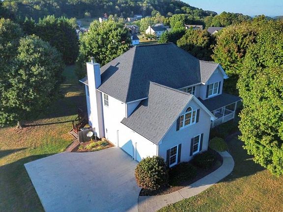 2nd image of 117 Peppertree Dr