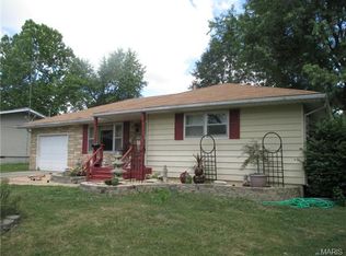 909 Monroe Ave, Cuba, MO 65453