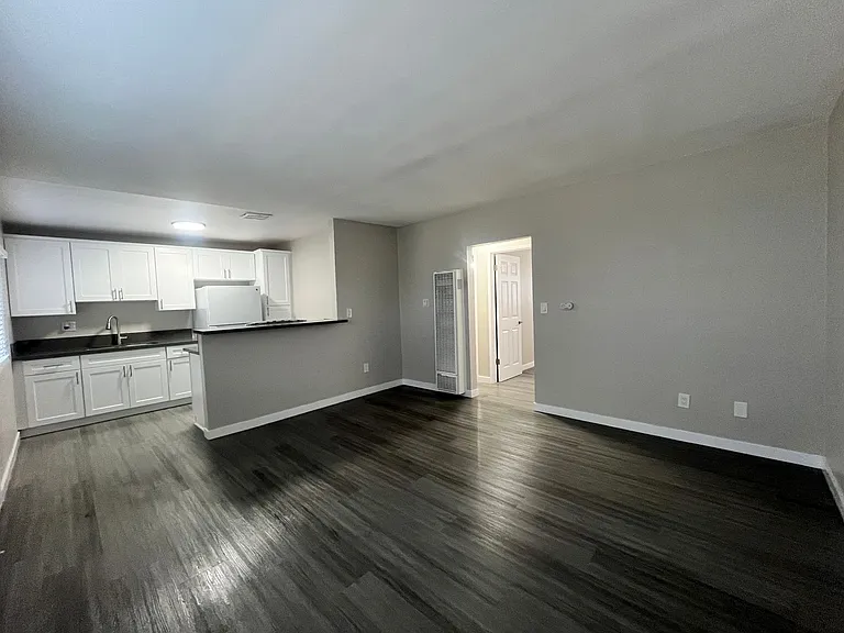 1604 N Henderson Ave #7 — Photo 4