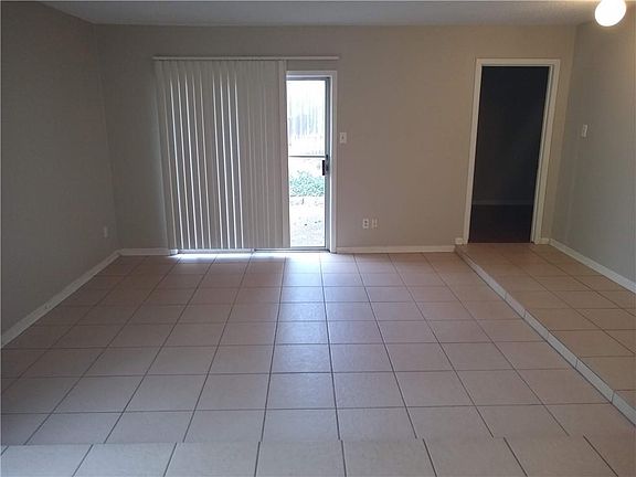 3rd image of 4307 Caswell Ave #E
