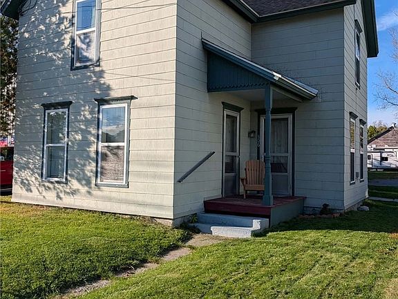 2nd image of 306 W Main St