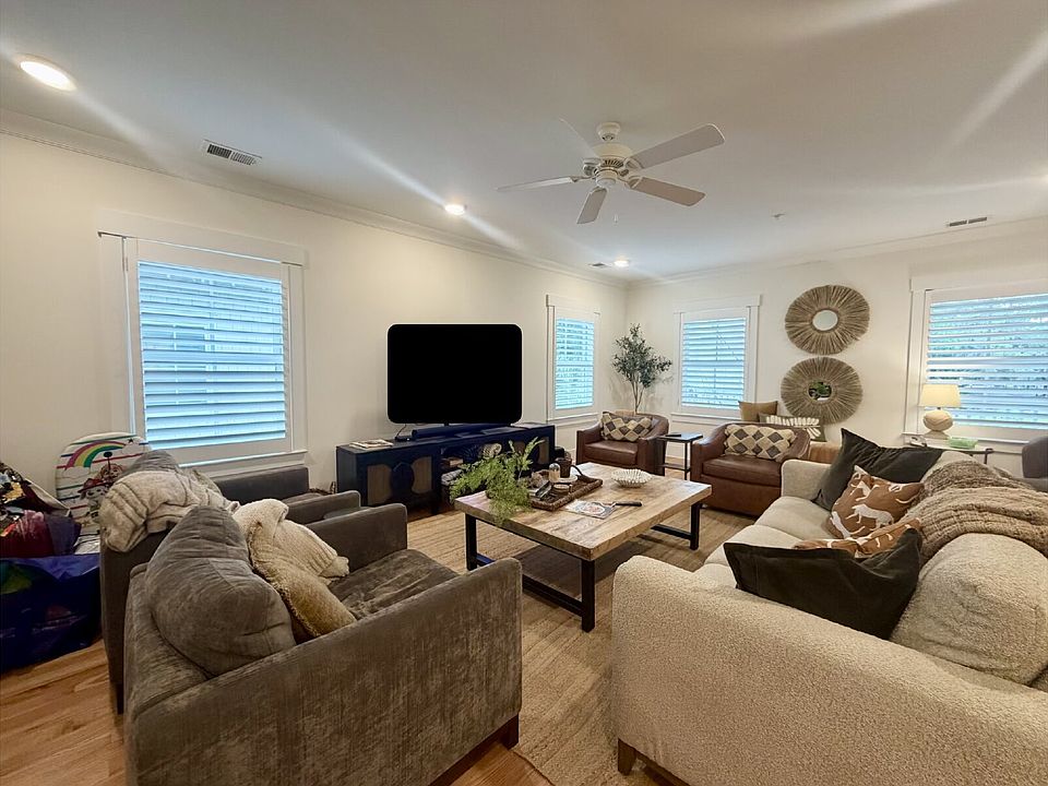 1st image of 16 Church St Suite 200