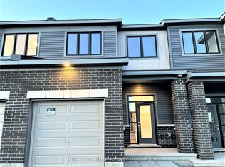 151 Chakra St, Ottawa, ON K2J 6R5