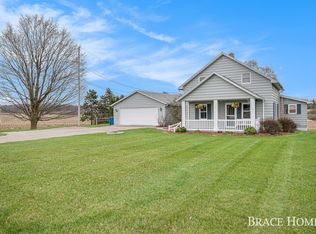 4054 Baumhoff Ave NW, Comstock Park, MI 49321