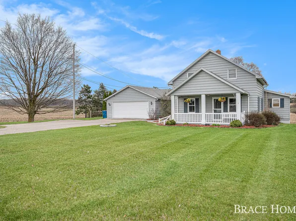 4054 Baumhoff Ave NW, Comstock Park, MI 49321