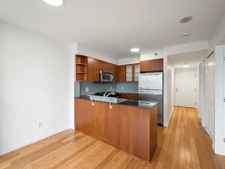 822 Seymour St — Photo 8
