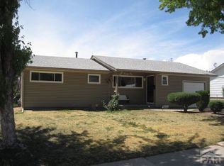 21 Dundee Ln, Pueblo, CO 81001