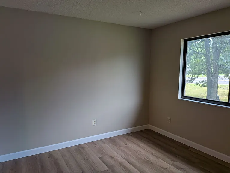 3229 Cassidy Rd — Photo 2