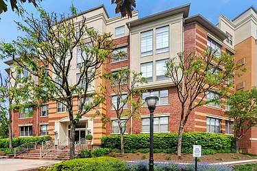 24 Avenue at Port Imperial, #B37